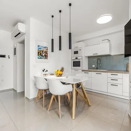 Medulin Beach Apartment Medulin